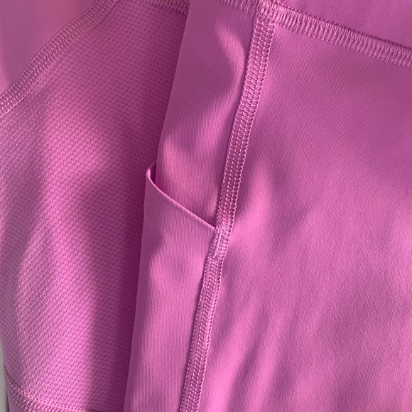 Lululemon crop leggings size 8 - Picture 6 of 7